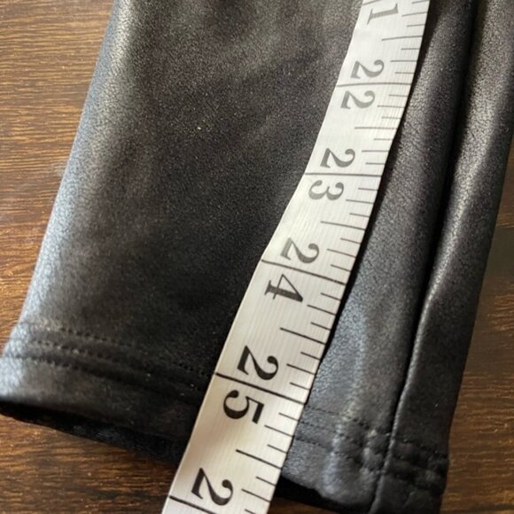SPANX Faux Leather Leggings black size medium - Picture 13 of 14